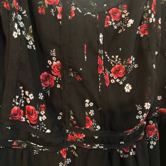 🌹 Torrid Floral Cami 🌹 - Picture 5 of 9